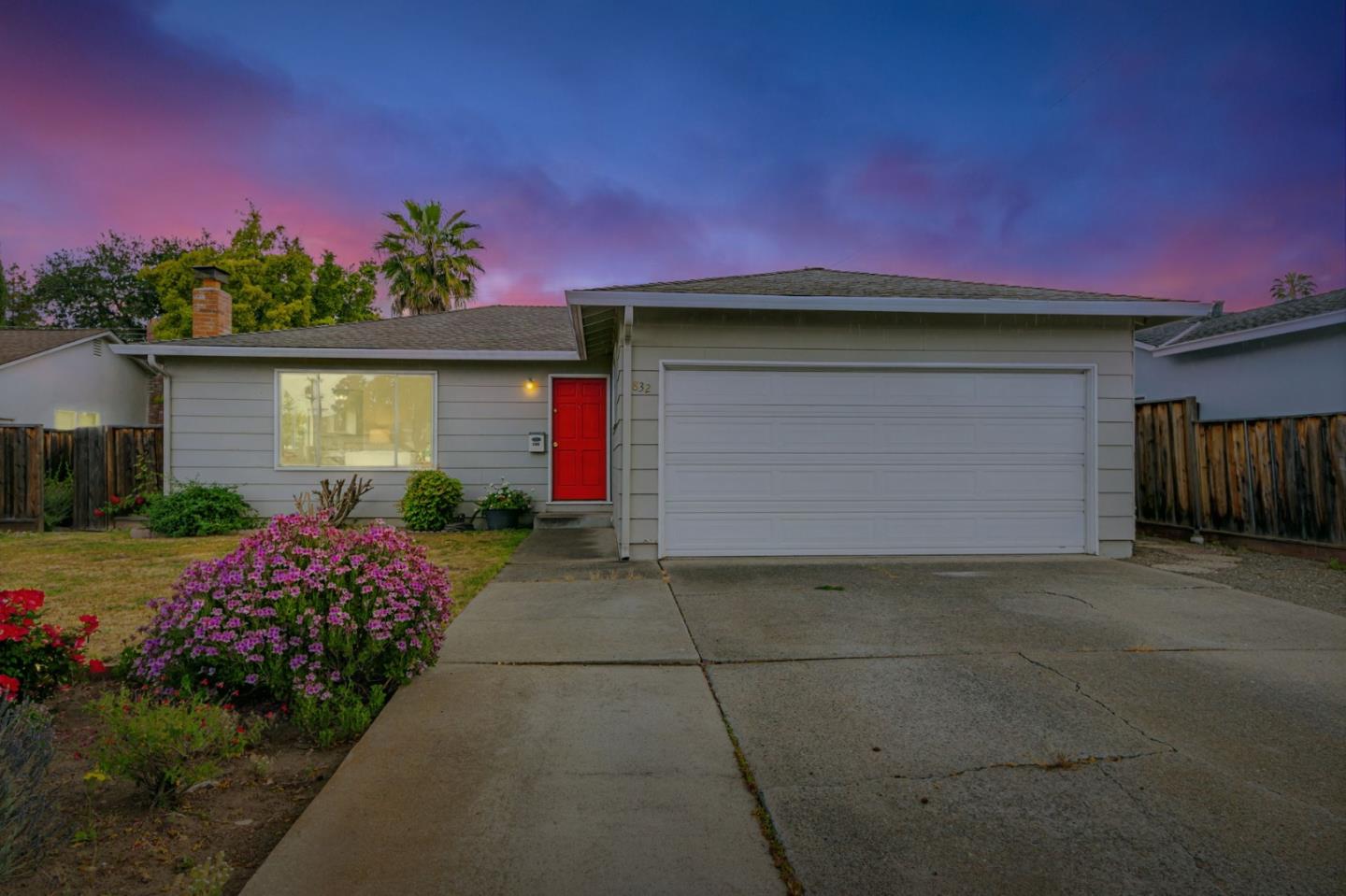 Detail Gallery Image 2 of 32 For 832 Mary Ct, Campbell,  CA 95008 - 3 Beds | 2 Baths