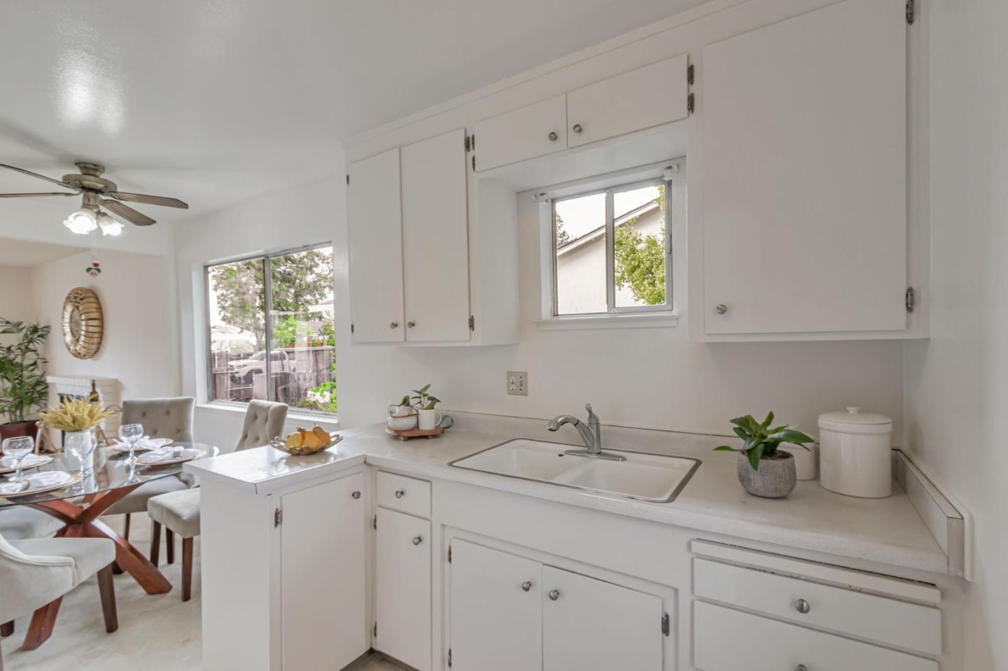 Detail Gallery Image 22 of 32 For 832 Mary Ct, Campbell,  CA 95008 - 3 Beds | 2 Baths