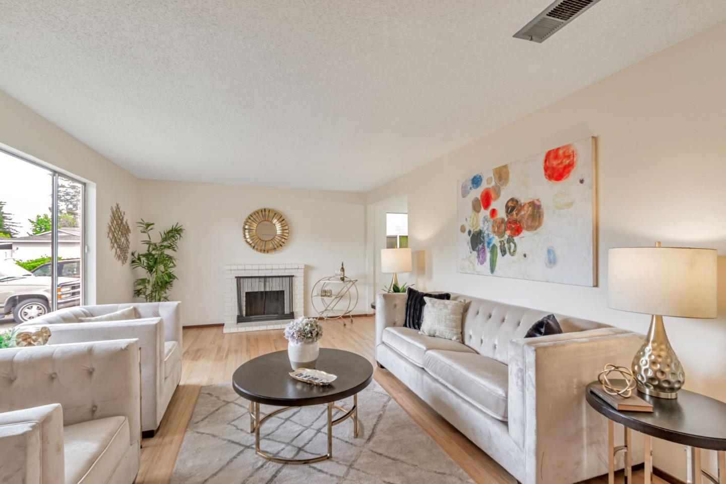 Detail Gallery Image 4 of 32 For 832 Mary Ct, Campbell,  CA 95008 - 3 Beds | 2 Baths