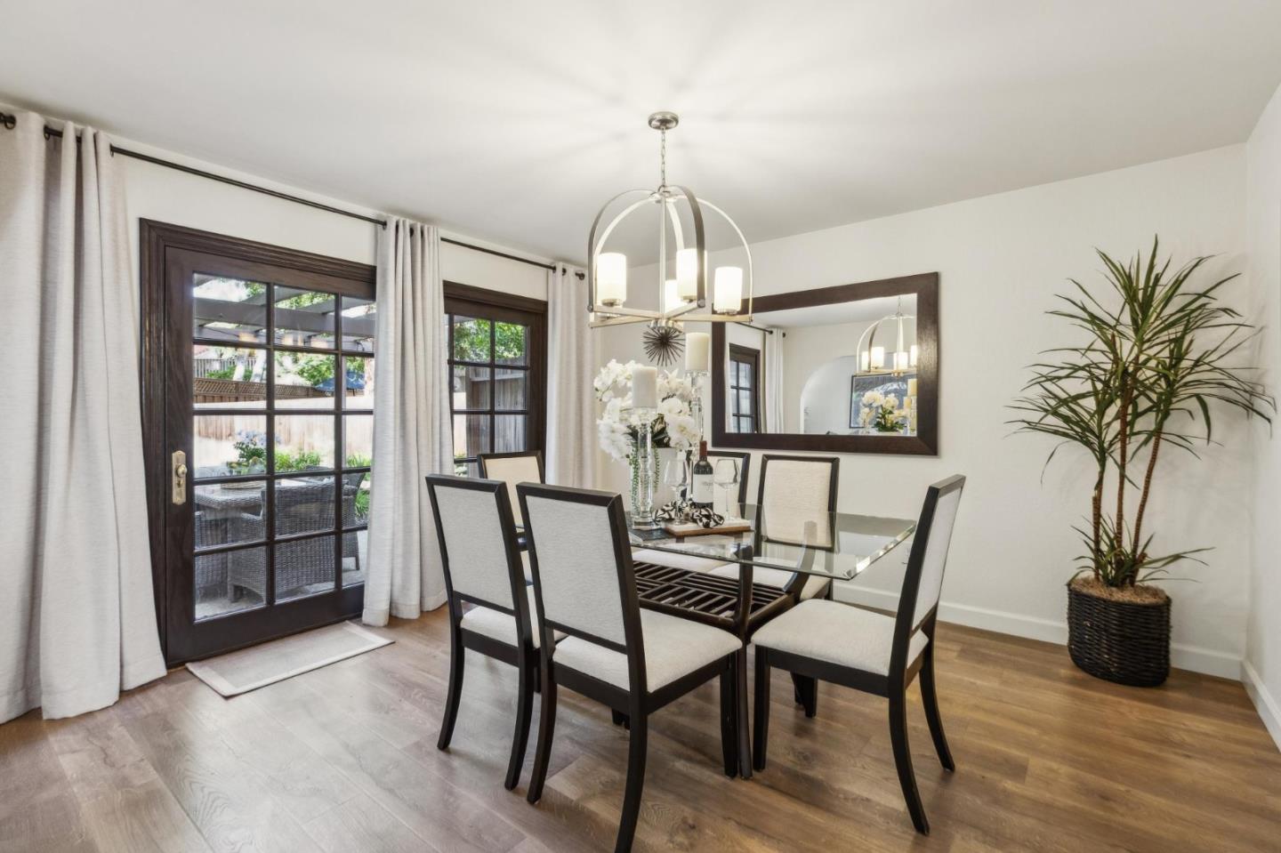 Detail Gallery Image 13 of 68 For 102 Calle Nivel, Los Gatos,  CA 95032 - 3 Beds | 2/1 Baths
