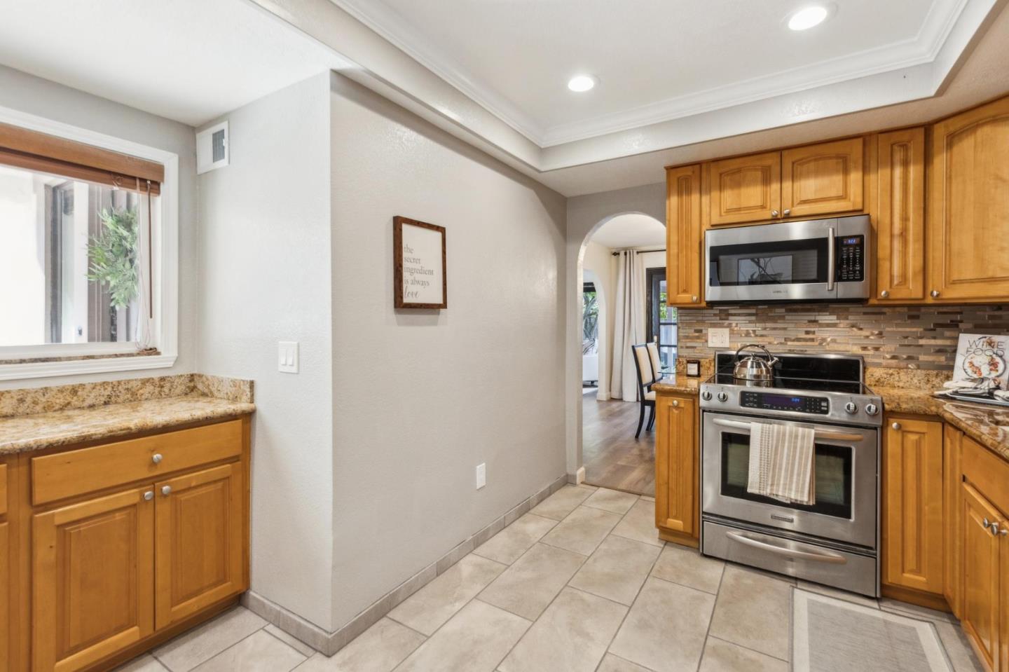 Detail Gallery Image 18 of 68 For 102 Calle Nivel, Los Gatos,  CA 95032 - 3 Beds | 2/1 Baths