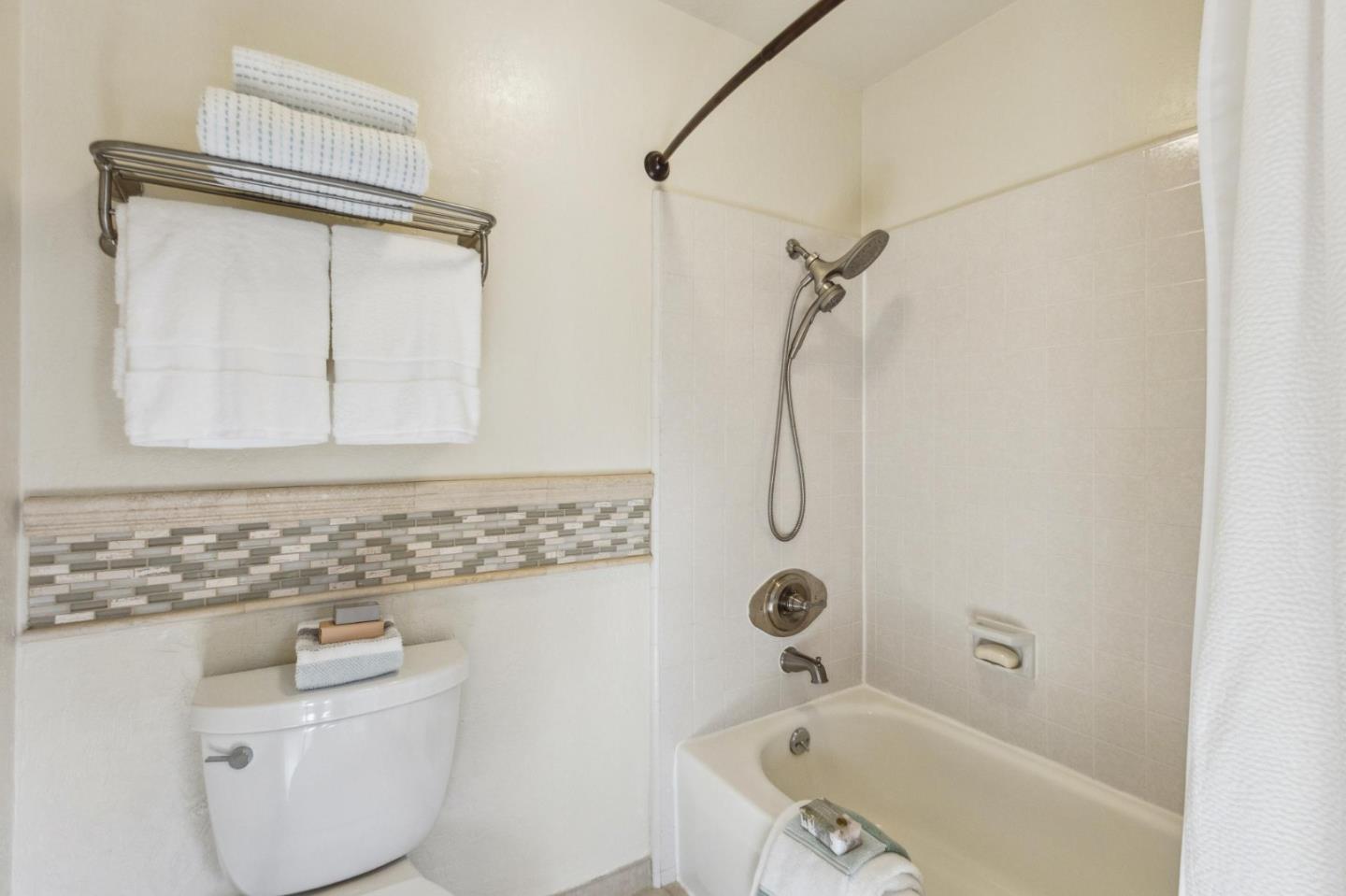 Detail Gallery Image 27 of 68 For 102 Calle Nivel, Los Gatos,  CA 95032 - 3 Beds | 2/1 Baths