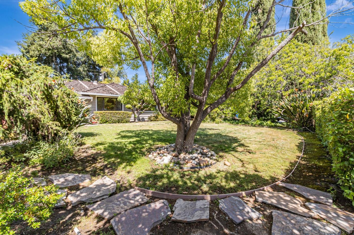 Detail Gallery Image 46 of 47 For 18931 Cyril Pl, Saratoga,  CA 95070 - 4 Beds | 3 Baths
