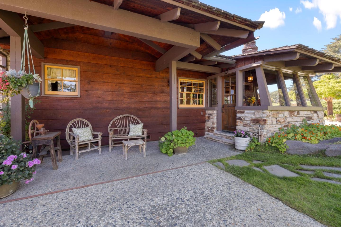 Detail Gallery Image 31 of 39 For 32 Pasatiempo Dr, Santa Cruz,  CA 95060 - 4 Beds | 3/2 Baths