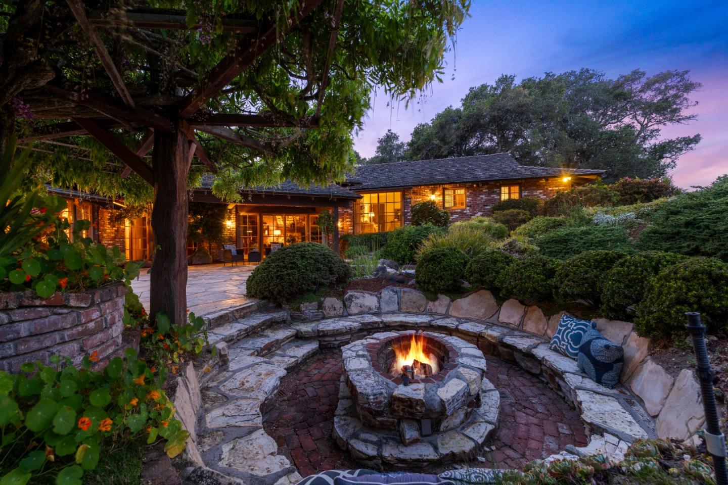 Detail Gallery Image 38 of 39 For 32 Pasatiempo Dr, Santa Cruz,  CA 95060 - 4 Beds | 3/2 Baths