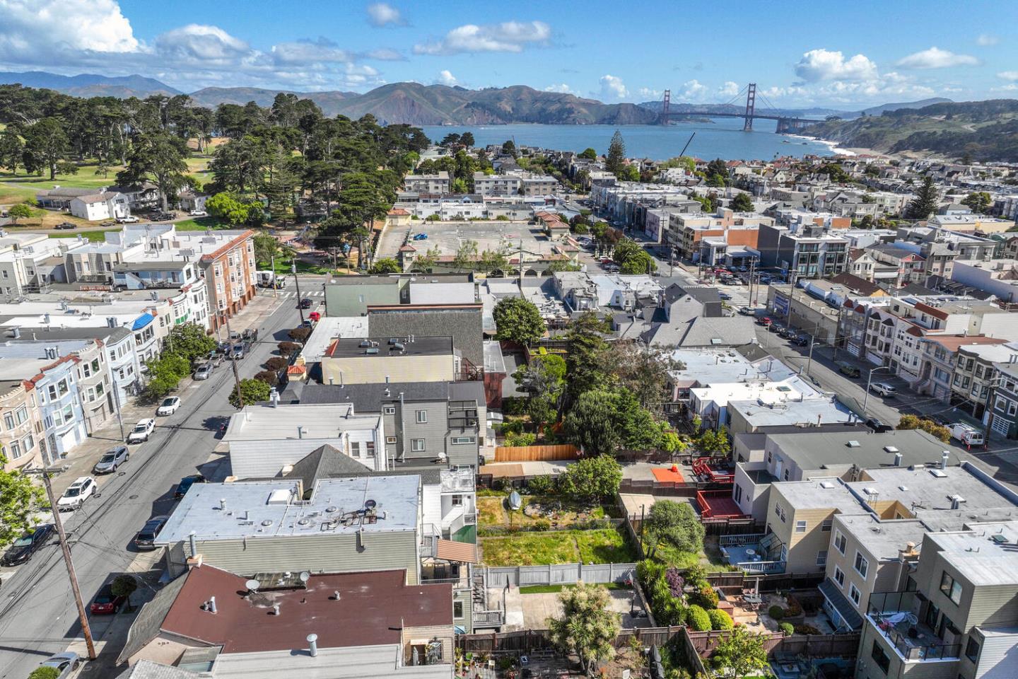 Detail Gallery Image 6 of 14 For 458 33rd Ave, San Francisco,  CA 94121 - 5 Beds | 4/1 Baths