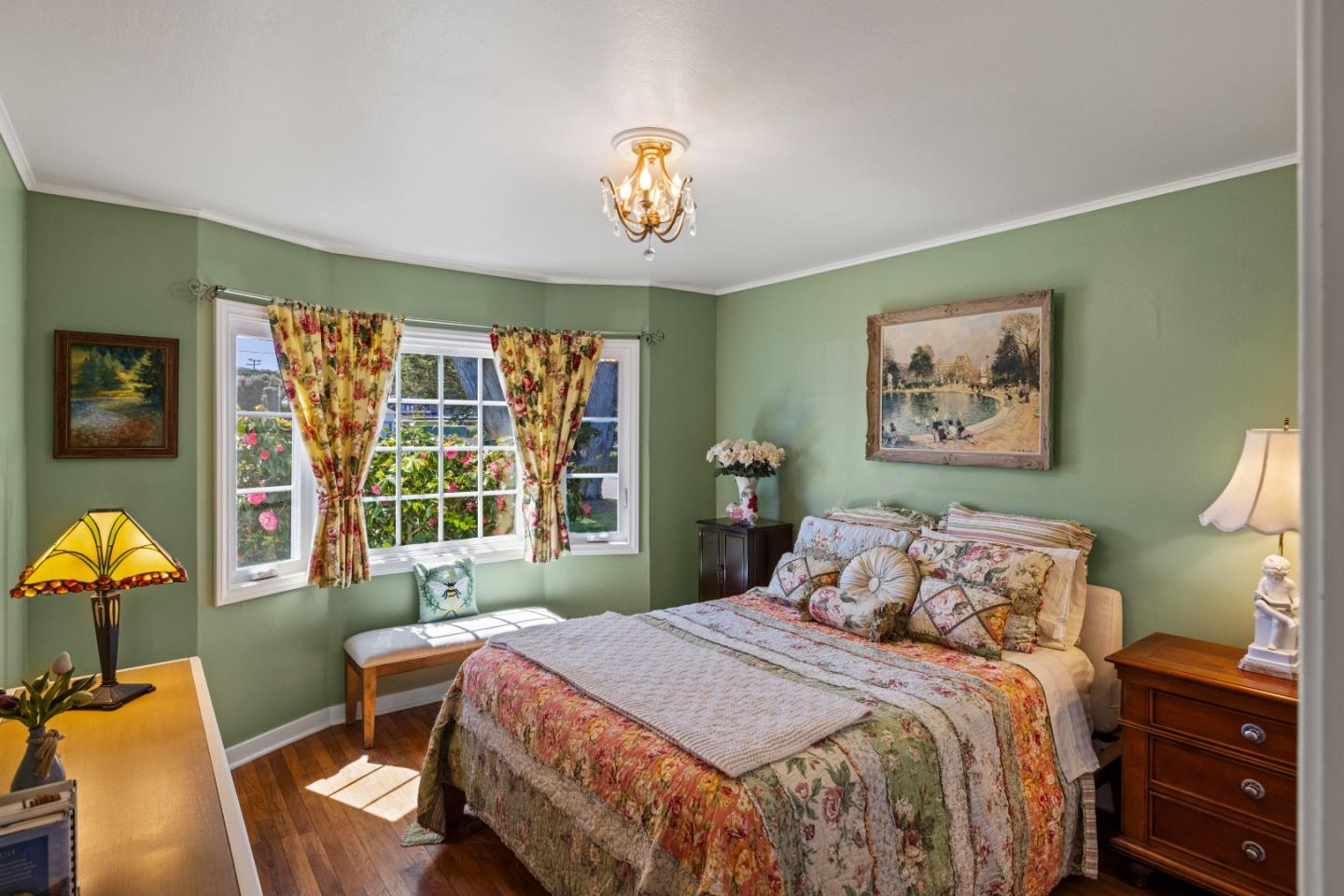 Detail Gallery Image 16 of 47 For 1022 Del Monte Blvd, Pacific Grove,  CA 93950 - 3 Beds | 2 Baths