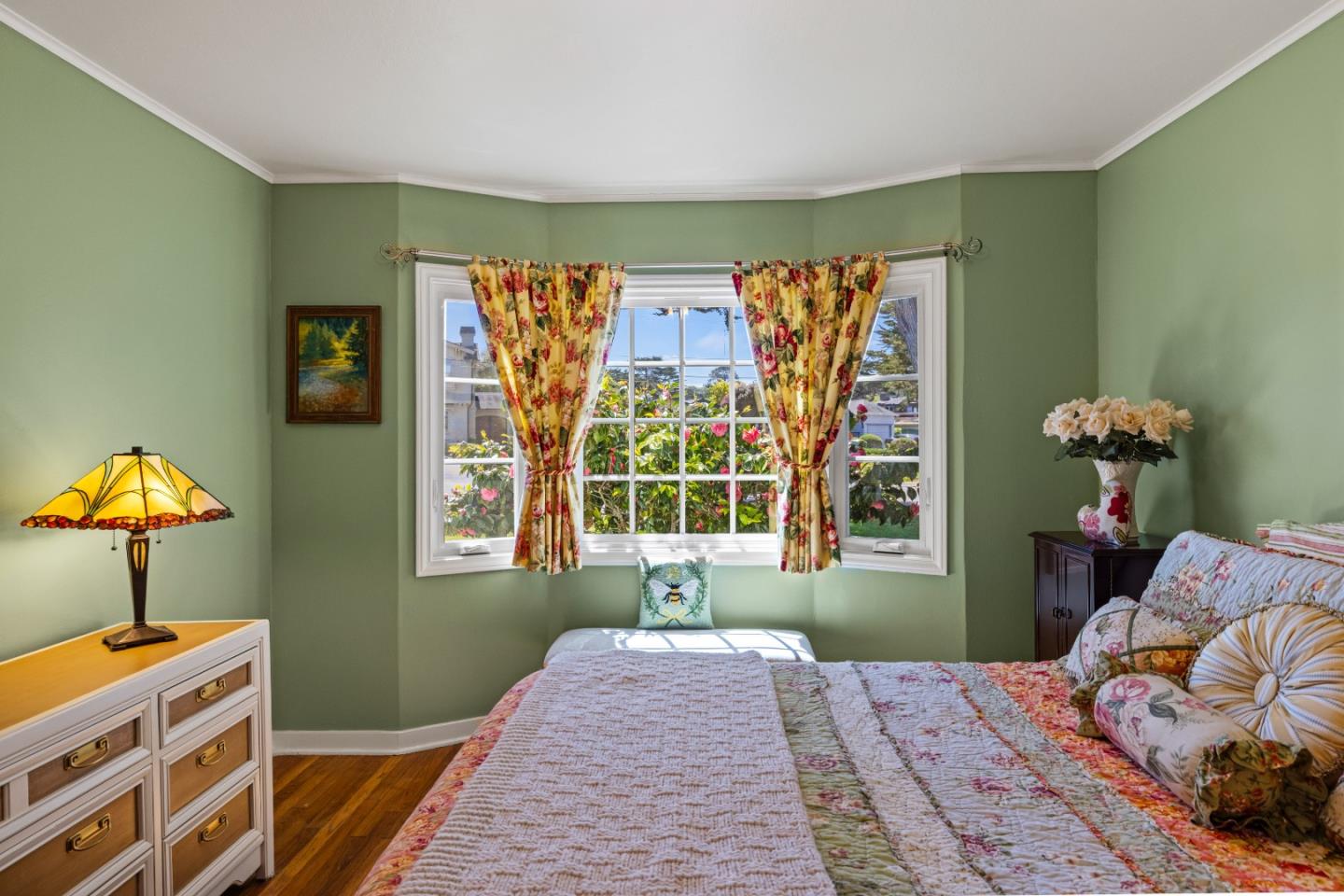 Detail Gallery Image 17 of 47 For 1022 Del Monte Blvd, Pacific Grove,  CA 93950 - 3 Beds | 2 Baths