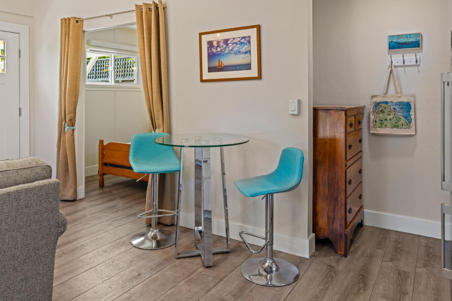 Detail Gallery Image 26 of 47 For 1022 Del Monte Blvd, Pacific Grove,  CA 93950 - 3 Beds | 2 Baths