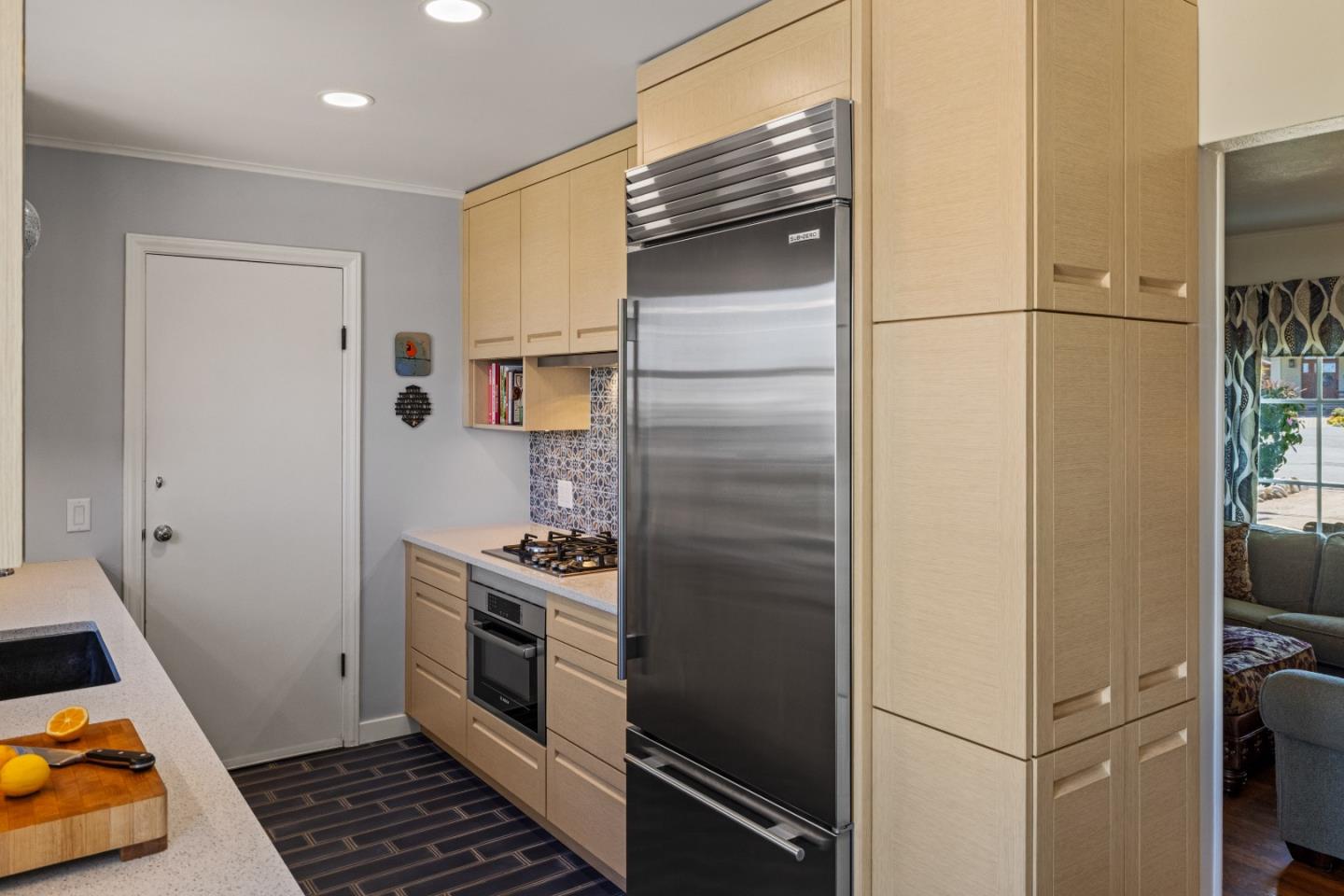 Detail Gallery Image 3 of 47 For 1022 Del Monte Blvd, Pacific Grove,  CA 93950 - 3 Beds | 2 Baths