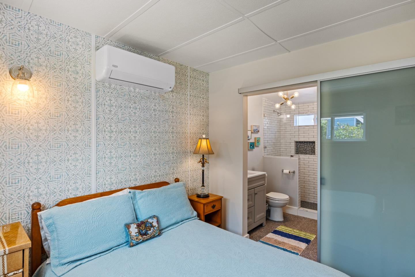 Detail Gallery Image 32 of 47 For 1022 Del Monte Blvd, Pacific Grove,  CA 93950 - 3 Beds | 2 Baths