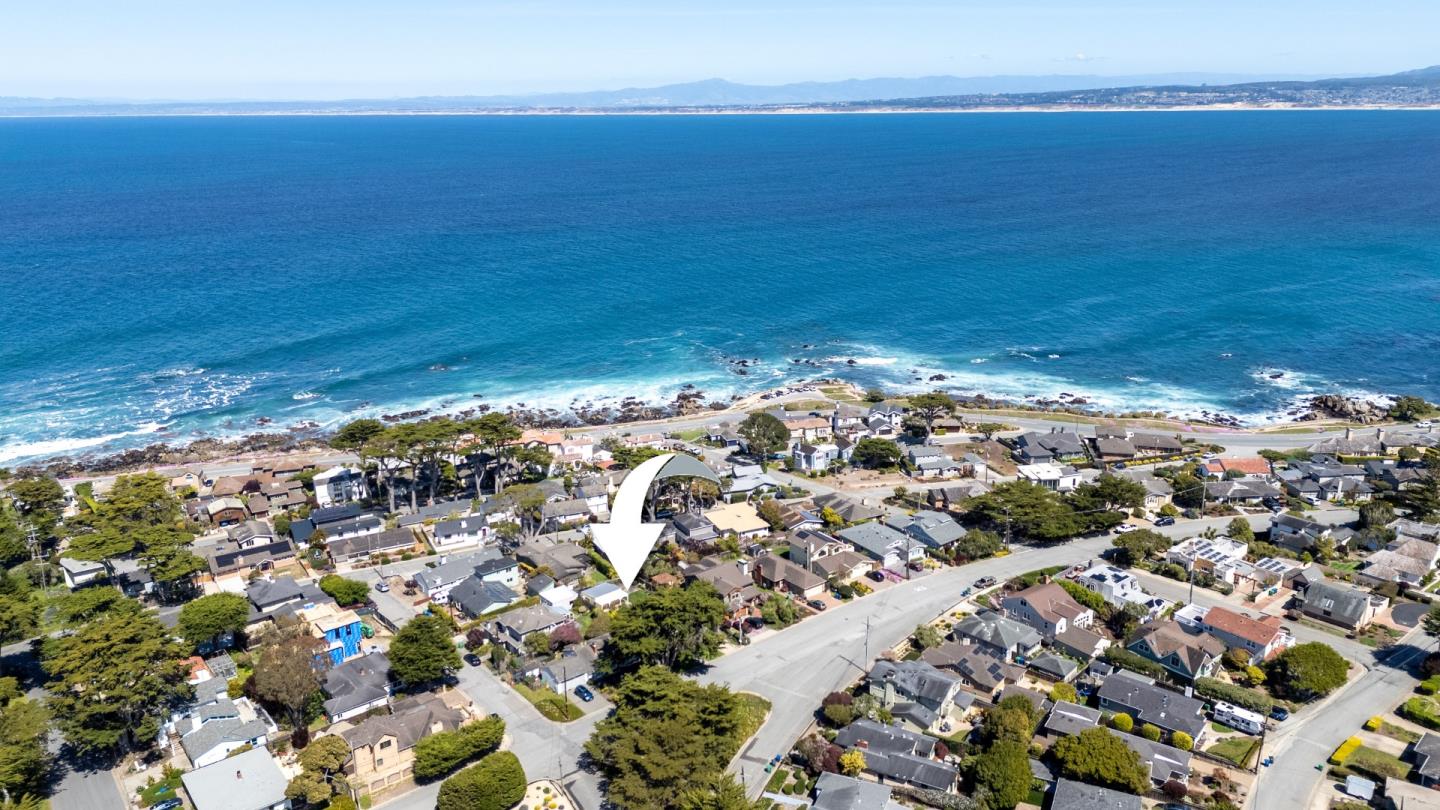 Detail Gallery Image 41 of 47 For 1022 Del Monte Blvd, Pacific Grove,  CA 93950 - 3 Beds | 2 Baths