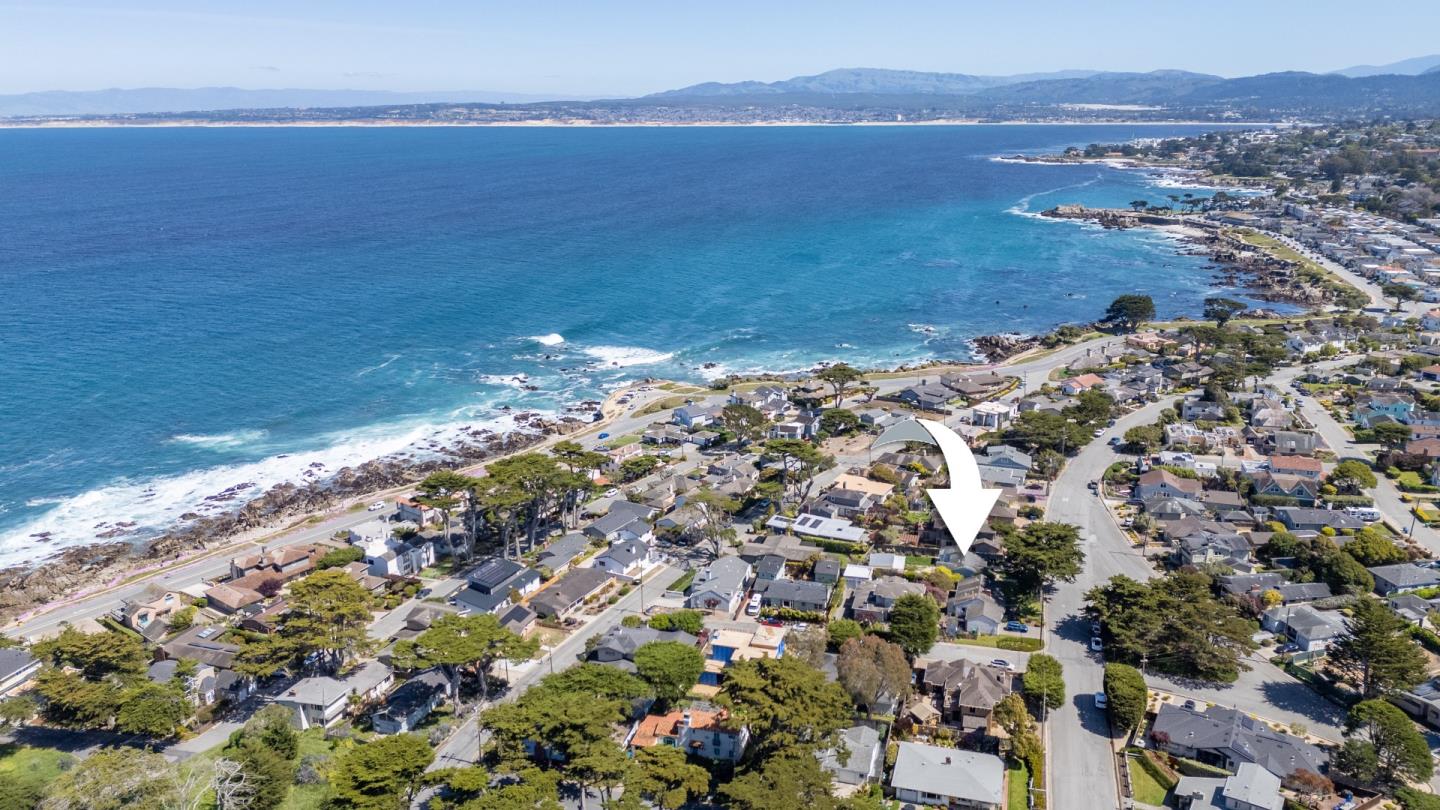 Detail Gallery Image 42 of 47 For 1022 Del Monte Blvd, Pacific Grove,  CA 93950 - 3 Beds | 2 Baths