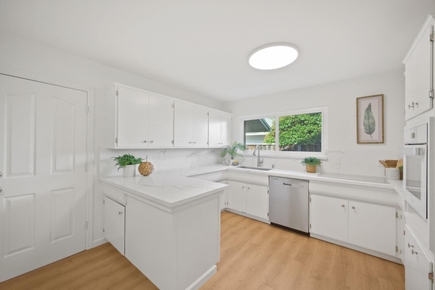 Detail Gallery Image 11 of 56 For 2310 Aram Ave, San Jose,  CA 95128 - 4 Beds | 2 Baths