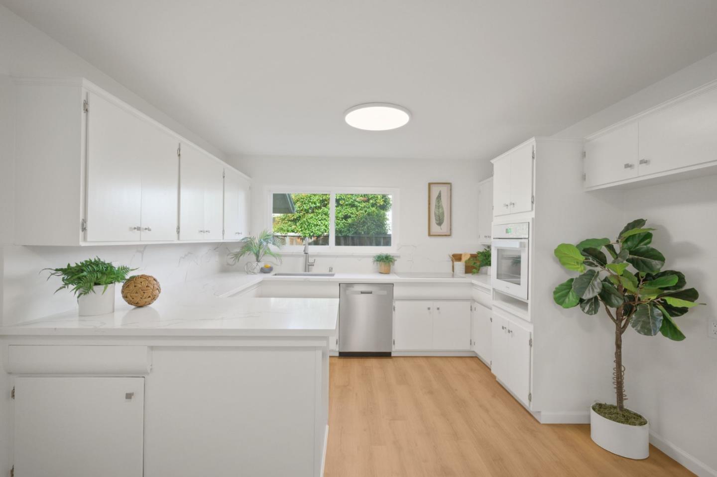 Detail Gallery Image 12 of 56 For 2310 Aram Ave, San Jose,  CA 95128 - 4 Beds | 2 Baths