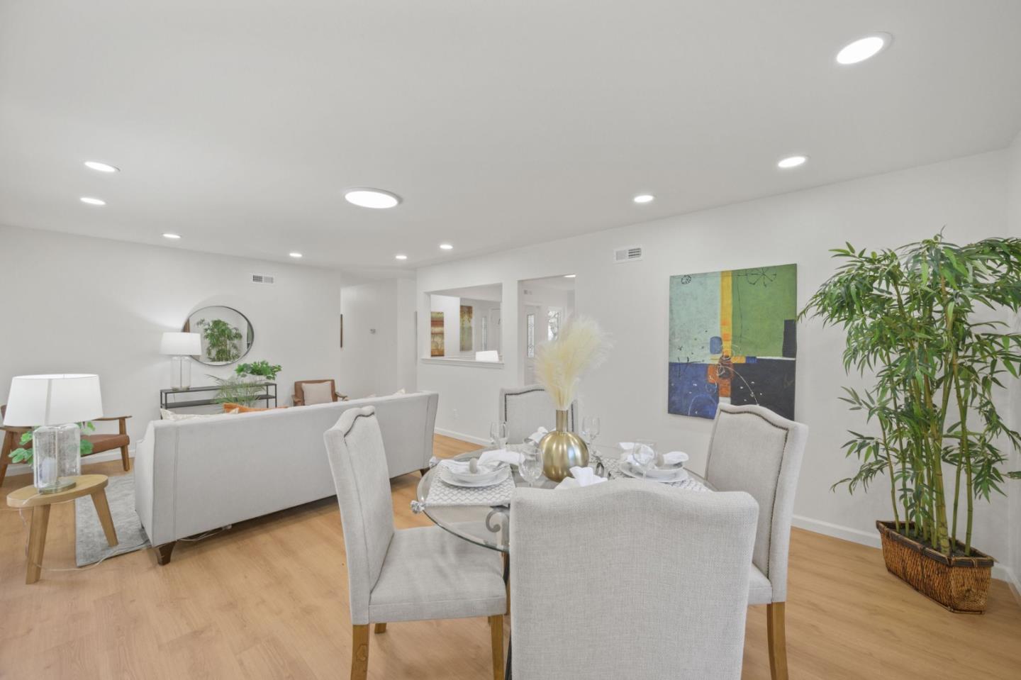 Detail Gallery Image 19 of 56 For 2310 Aram Ave, San Jose,  CA 95128 - 4 Beds | 2 Baths