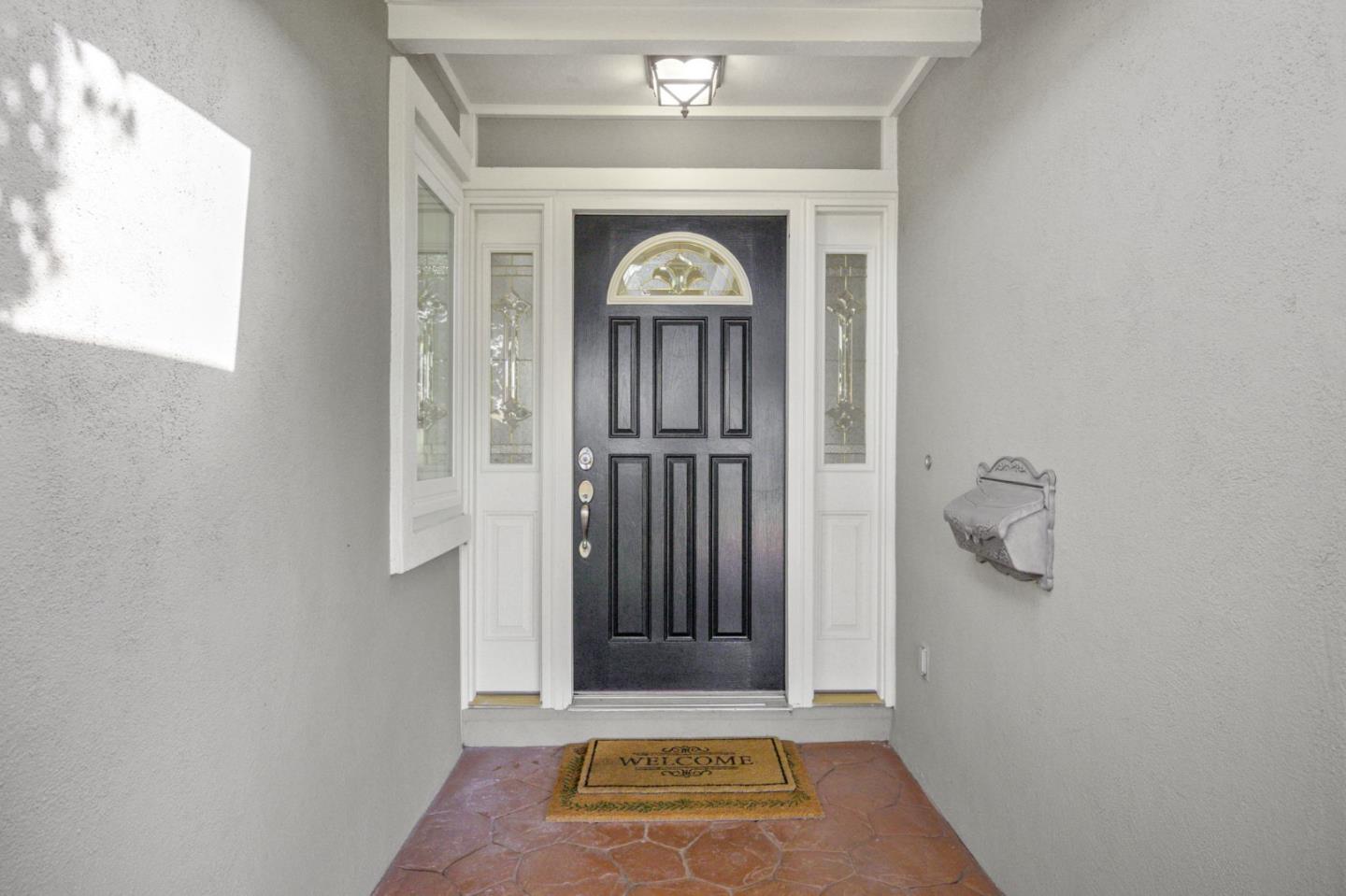 Detail Gallery Image 5 of 56 For 2310 Aram Ave, San Jose,  CA 95128 - 4 Beds | 2 Baths
