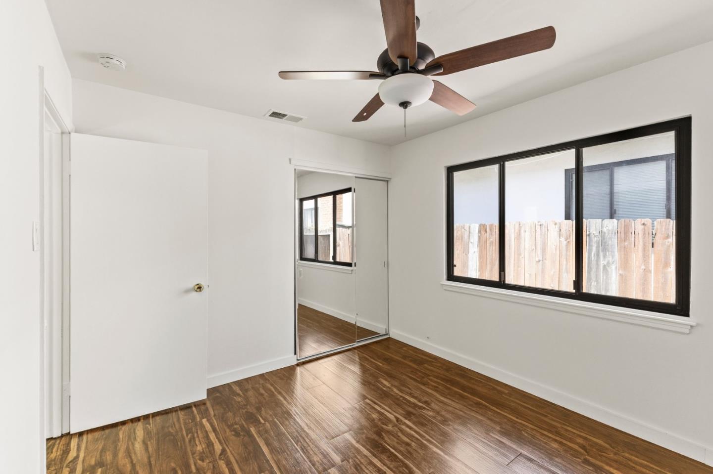 Detail Gallery Image 12 of 23 For 533 Theresa Dr, South San Francisco,  CA 94080 - 3 Beds | 2 Baths