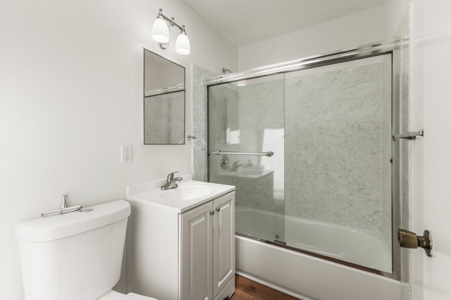 Detail Gallery Image 18 of 23 For 533 Theresa Dr, South San Francisco,  CA 94080 - 3 Beds | 2 Baths