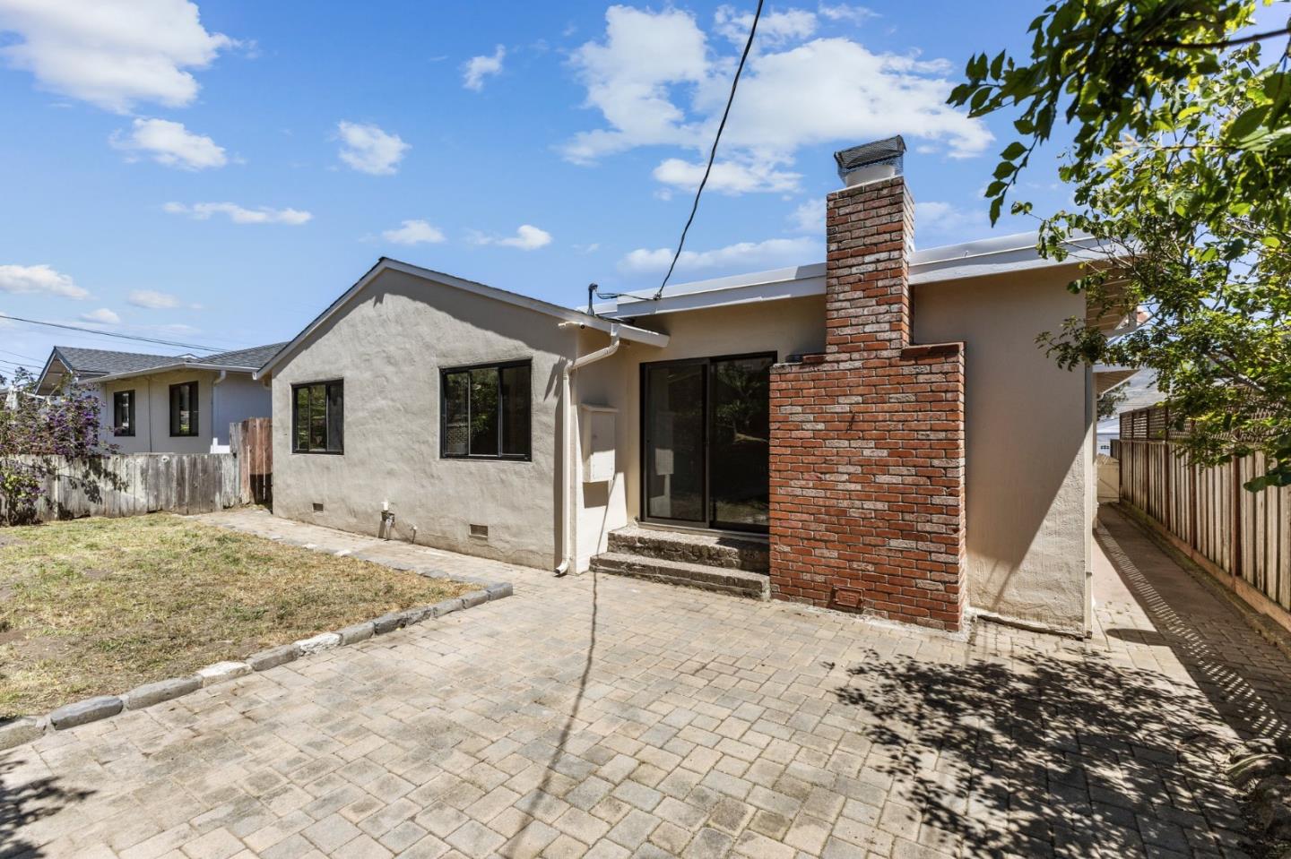 Detail Gallery Image 19 of 23 For 533 Theresa Dr, South San Francisco,  CA 94080 - 3 Beds | 2 Baths
