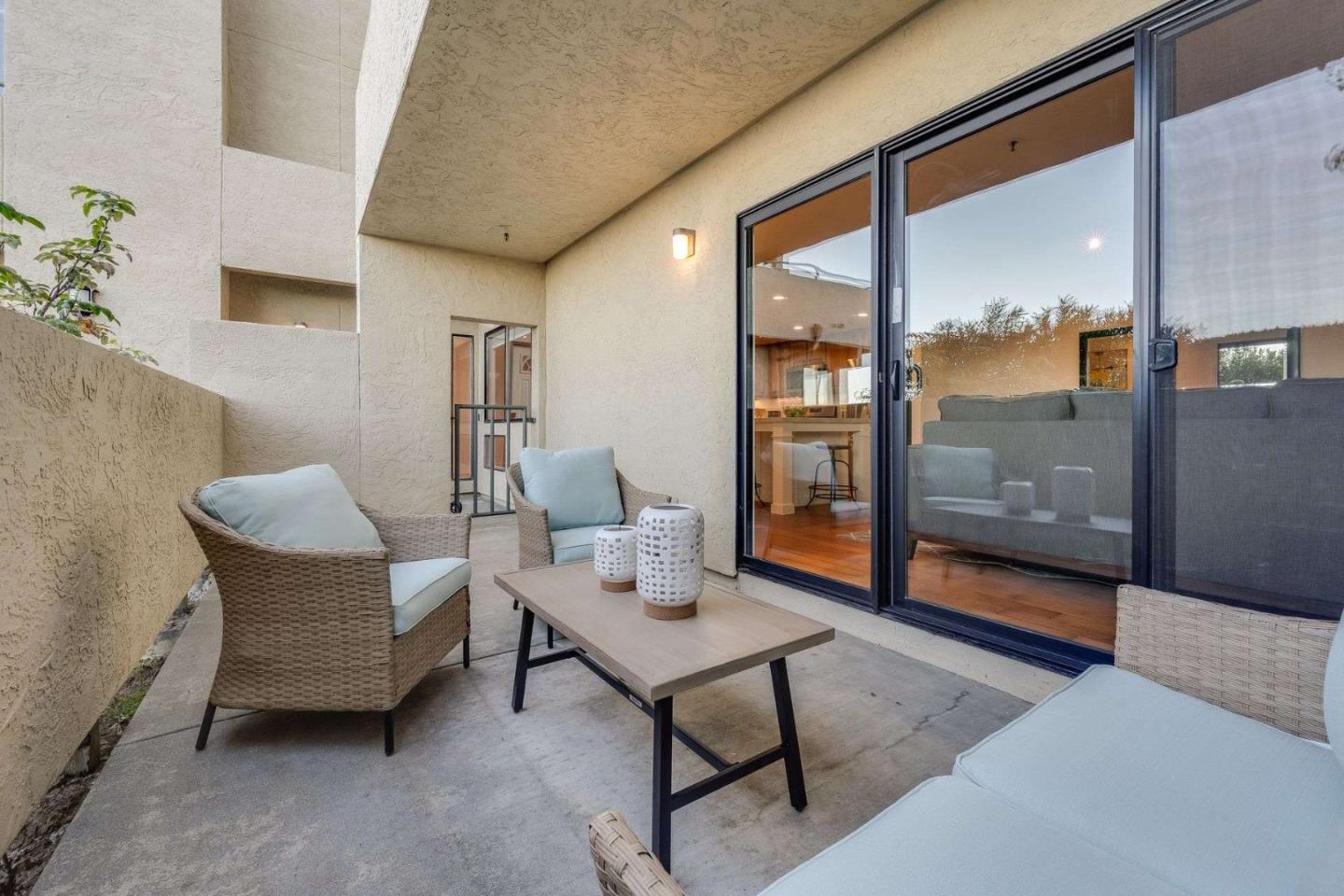 Detail Gallery Image 19 of 55 For 434 Portofino Dr #301,  San Carlos,  CA 94070 - 2 Beds | 2/1 Baths