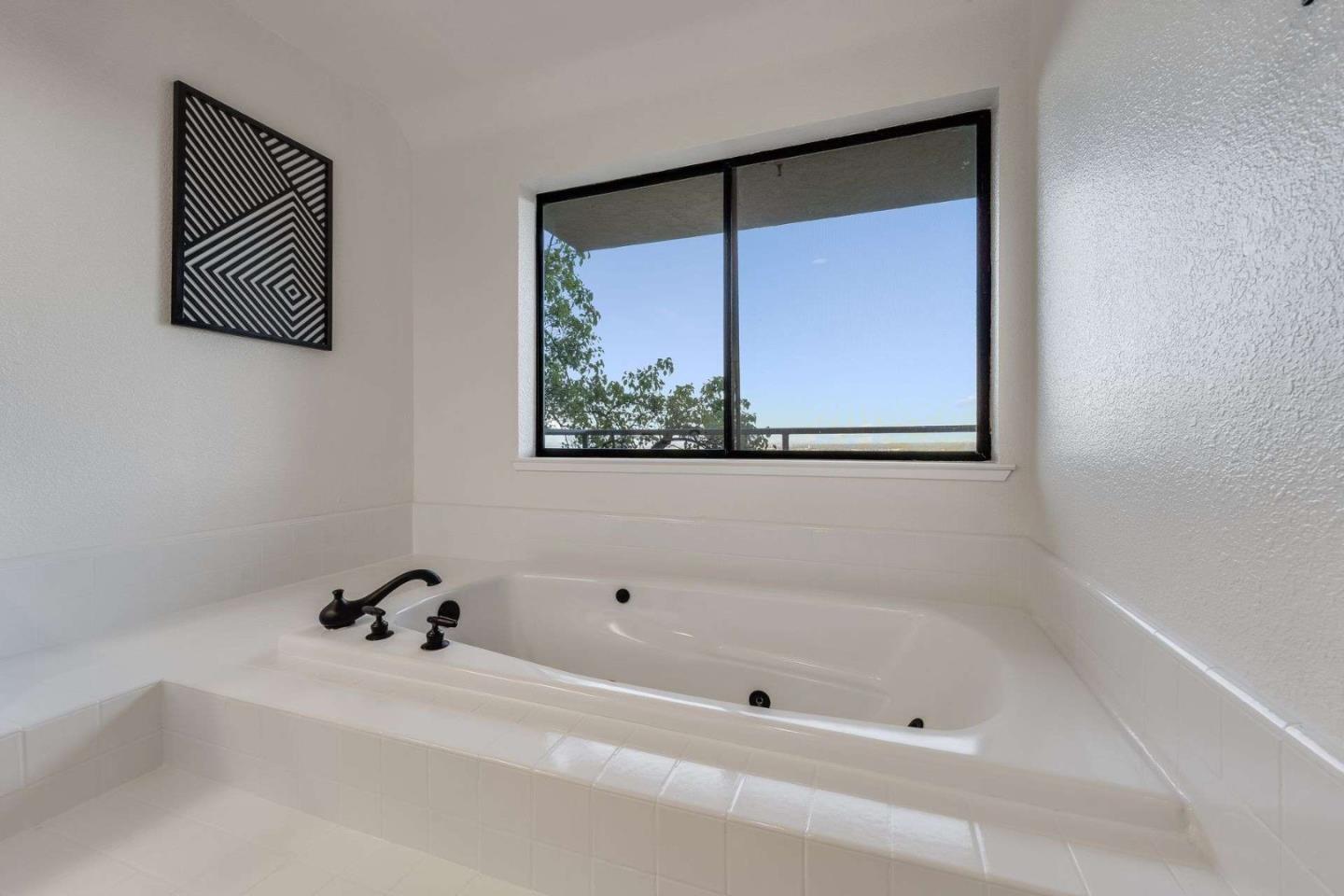 Detail Gallery Image 35 of 55 For 434 Portofino Dr #301,  San Carlos,  CA 94070 - 2 Beds | 2/1 Baths