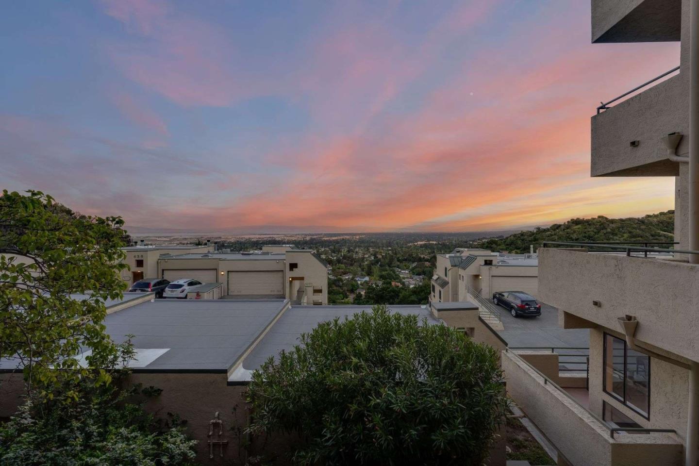 Detail Gallery Image 4 of 55 For 434 Portofino Dr #301,  San Carlos,  CA 94070 - 2 Beds | 2/1 Baths