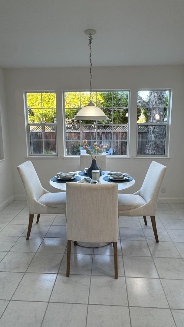Detail Gallery Image 10 of 33 For 10142 N Portal Ave, Cupertino,  CA 95014 - 4 Beds | 3/1 Baths