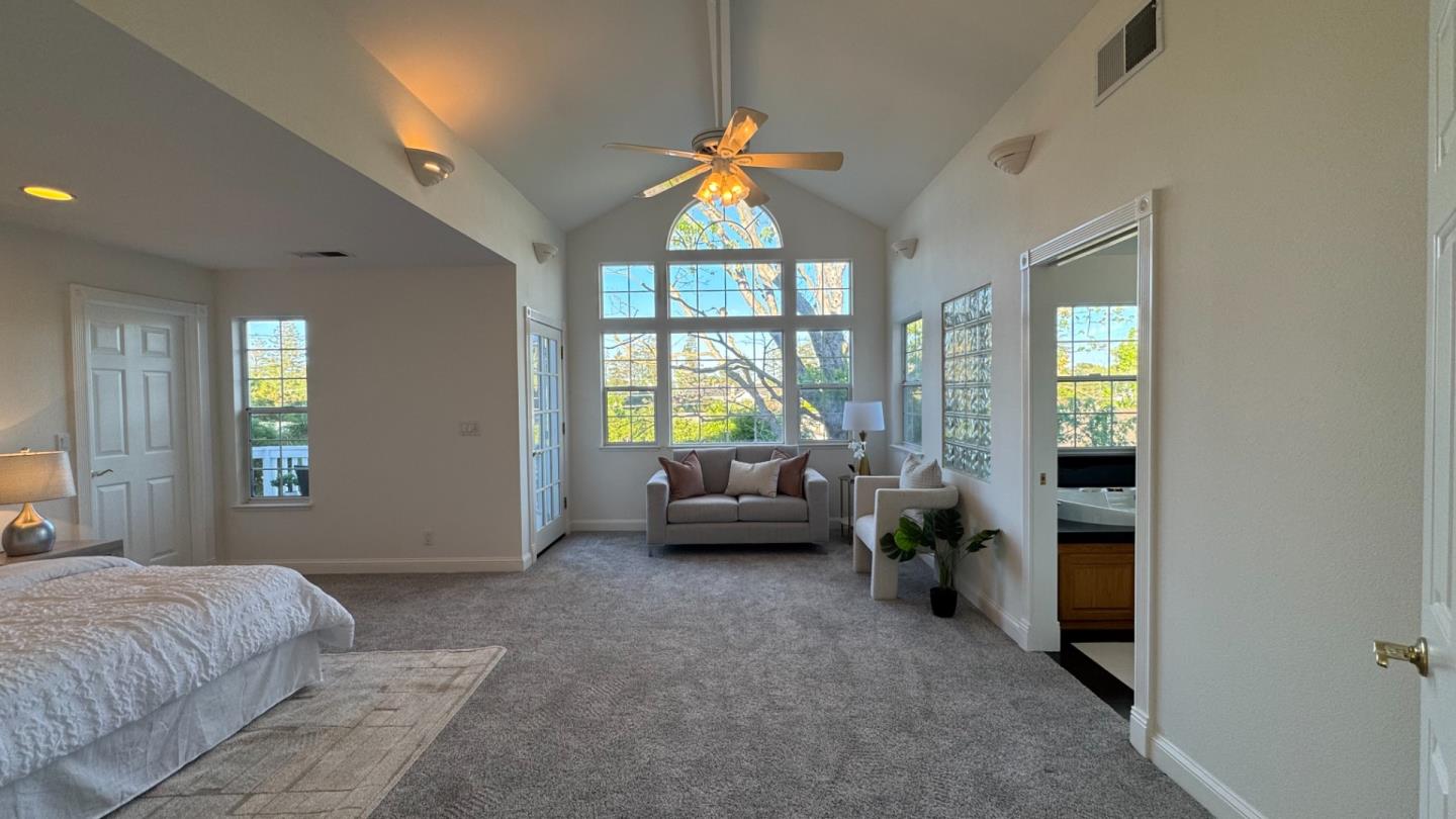 Detail Gallery Image 15 of 33 For 10142 N Portal Ave, Cupertino,  CA 95014 - 4 Beds | 3/1 Baths