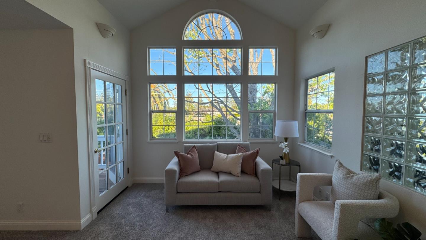 Detail Gallery Image 16 of 33 For 10142 N Portal Ave, Cupertino,  CA 95014 - 4 Beds | 3/1 Baths