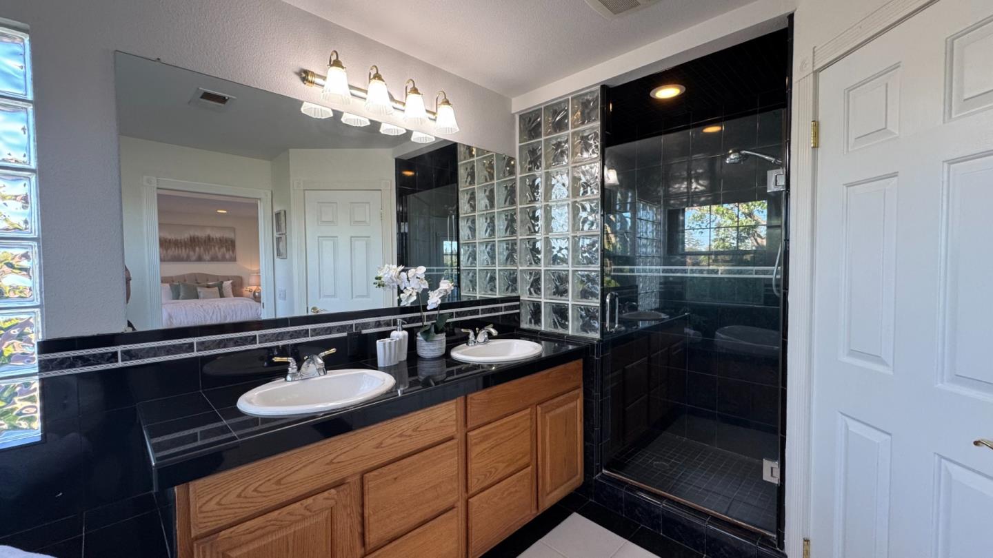 Detail Gallery Image 20 of 33 For 10142 N Portal Ave, Cupertino,  CA 95014 - 4 Beds | 3/1 Baths