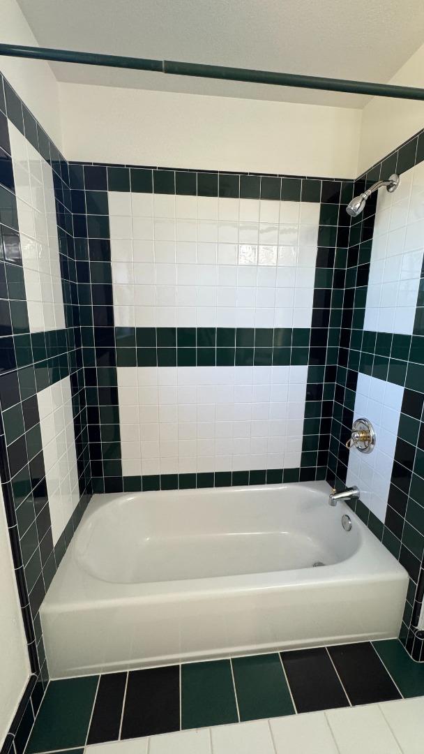 Detail Gallery Image 26 of 33 For 10142 N Portal Ave, Cupertino,  CA 95014 - 4 Beds | 3/1 Baths