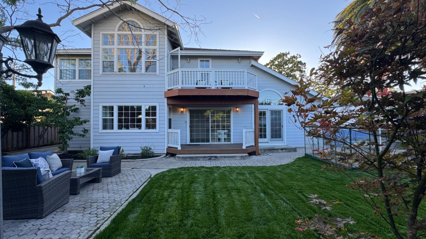 Detail Gallery Image 27 of 33 For 10142 N Portal Ave, Cupertino,  CA 95014 - 4 Beds | 3/1 Baths
