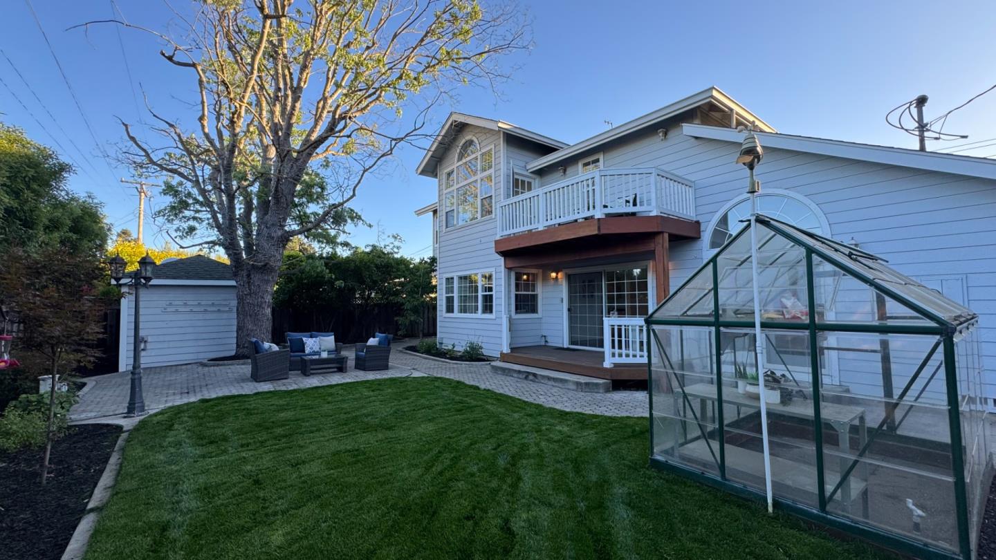 Detail Gallery Image 28 of 33 For 10142 N Portal Ave, Cupertino,  CA 95014 - 4 Beds | 3/1 Baths