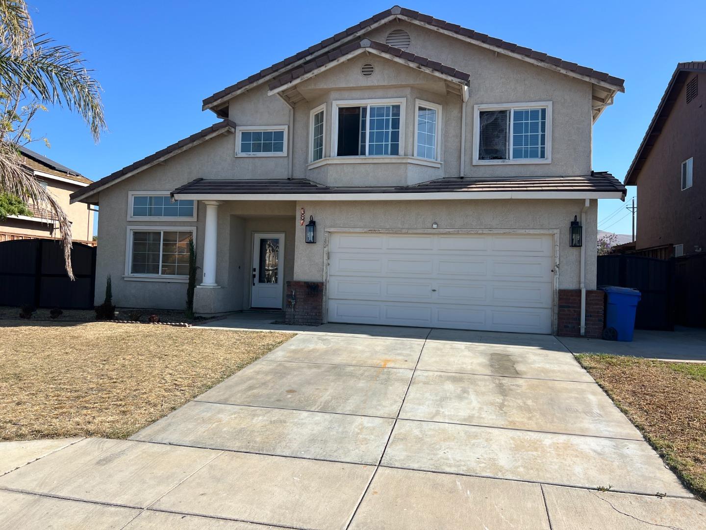Detail Gallery Image 2 of 27 For 387 Anderson St, Soledad,  CA 93960 - 4 Beds | 3 Baths