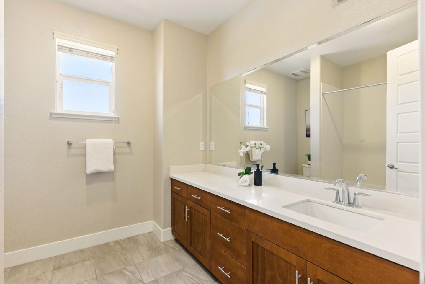 Detail Gallery Image 21 of 43 For 4439 Kennett Ter, Fremont,  CA 94536 - 4 Beds | 4 Baths