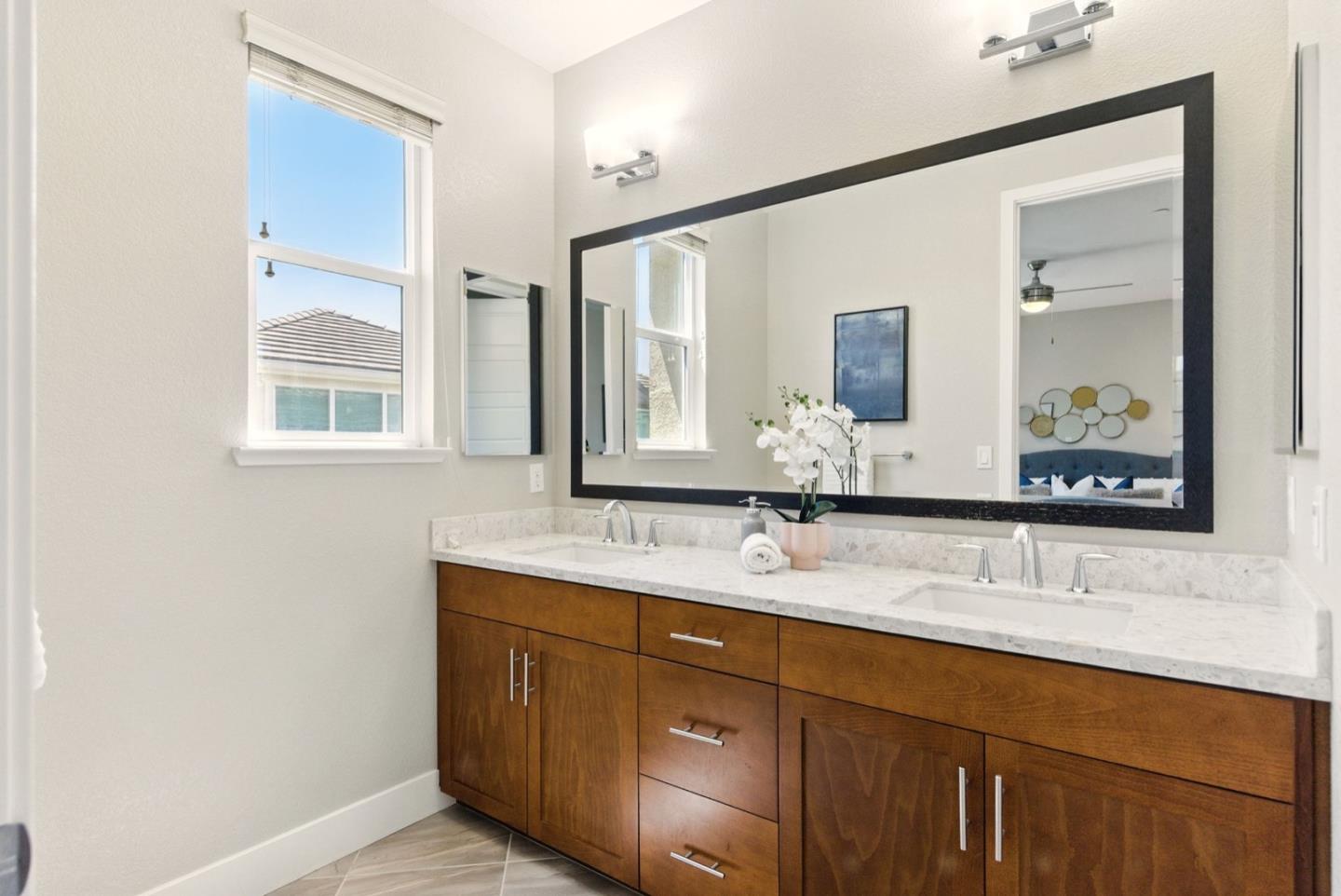 Detail Gallery Image 25 of 43 For 4439 Kennett Ter, Fremont,  CA 94536 - 4 Beds | 4 Baths