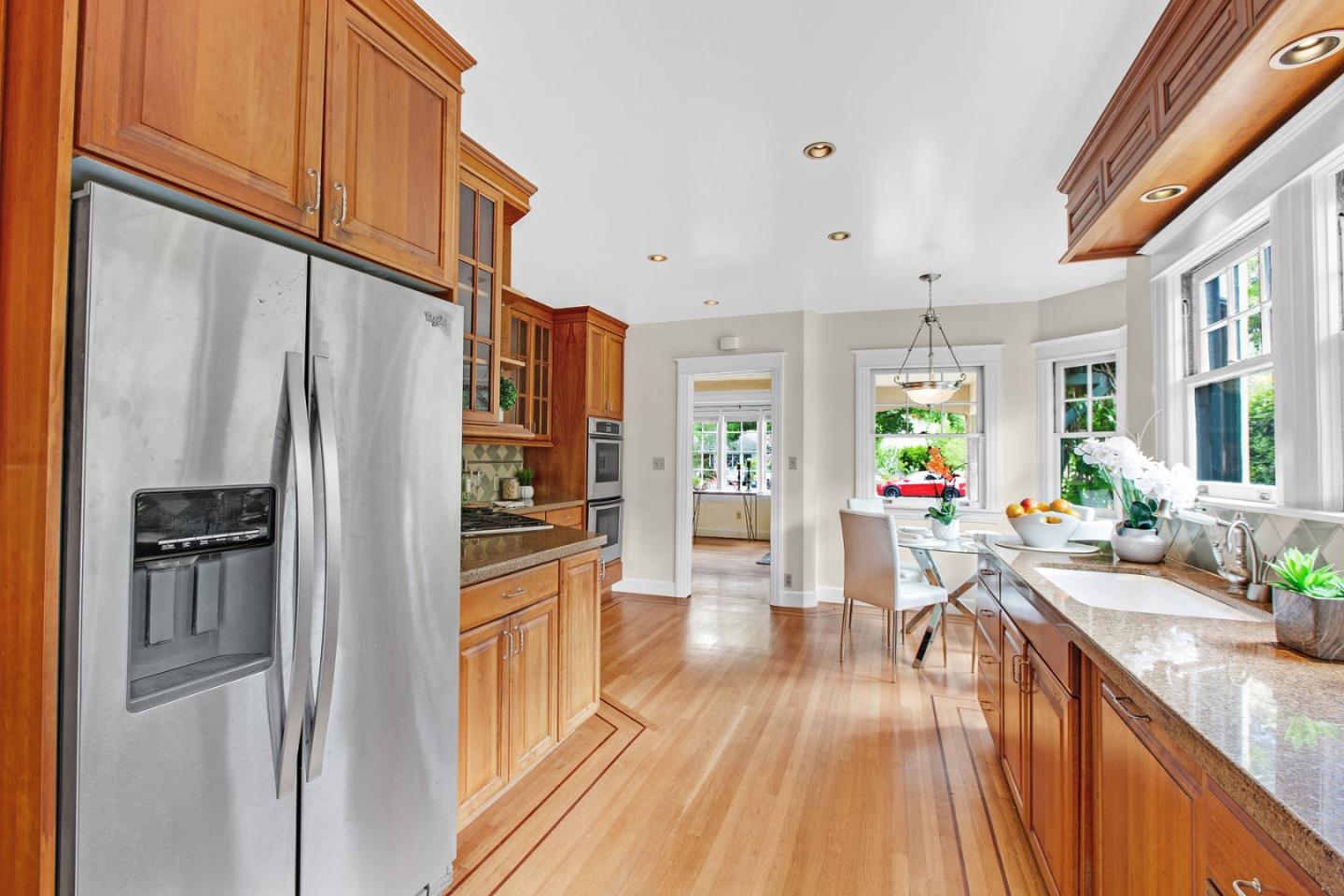 Detail Gallery Image 13 of 35 For 329 Pope St, Menlo Park,  CA 94025 - 3 Beds | 2 Baths