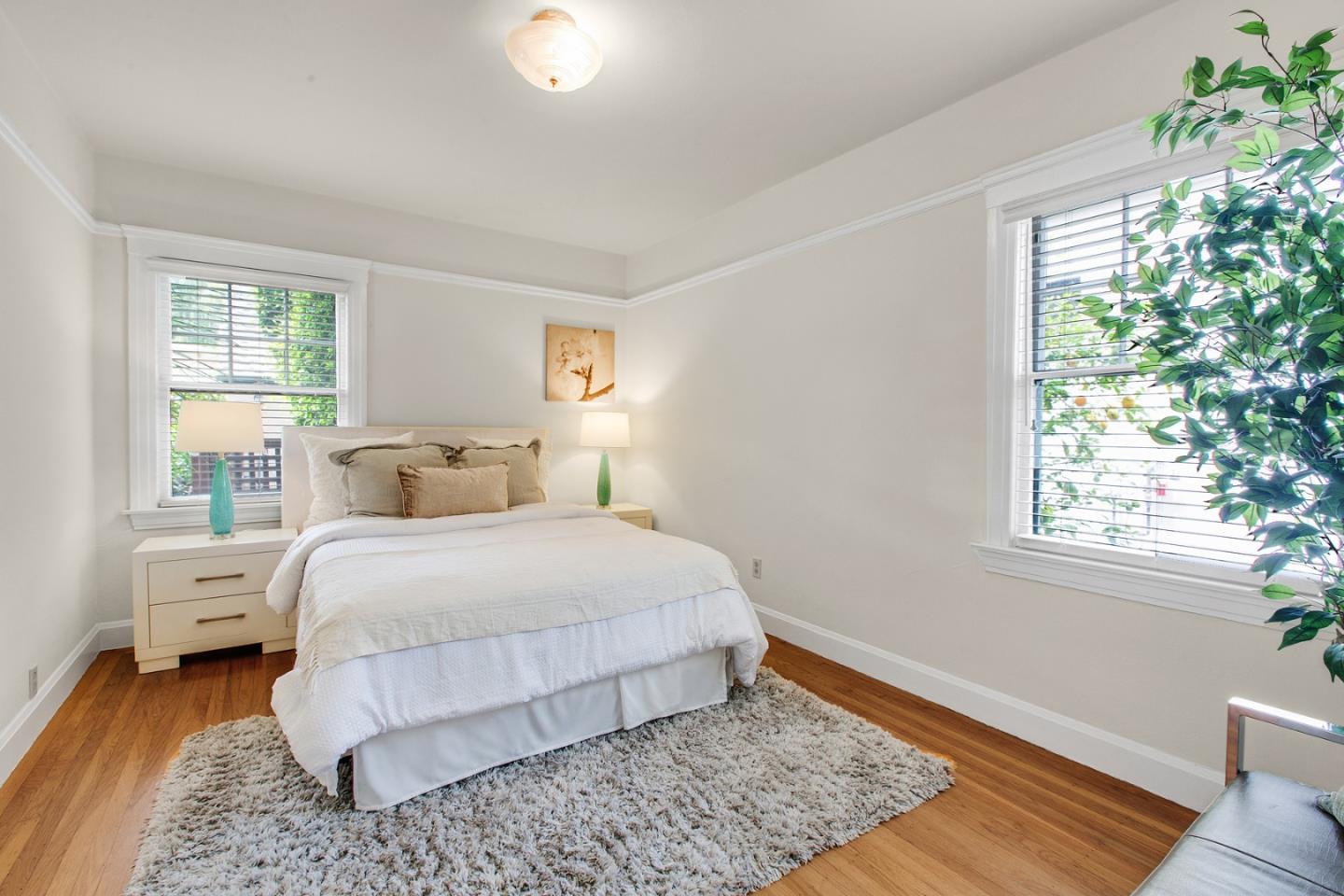 Detail Gallery Image 23 of 35 For 329 Pope St, Menlo Park,  CA 94025 - 3 Beds | 2 Baths