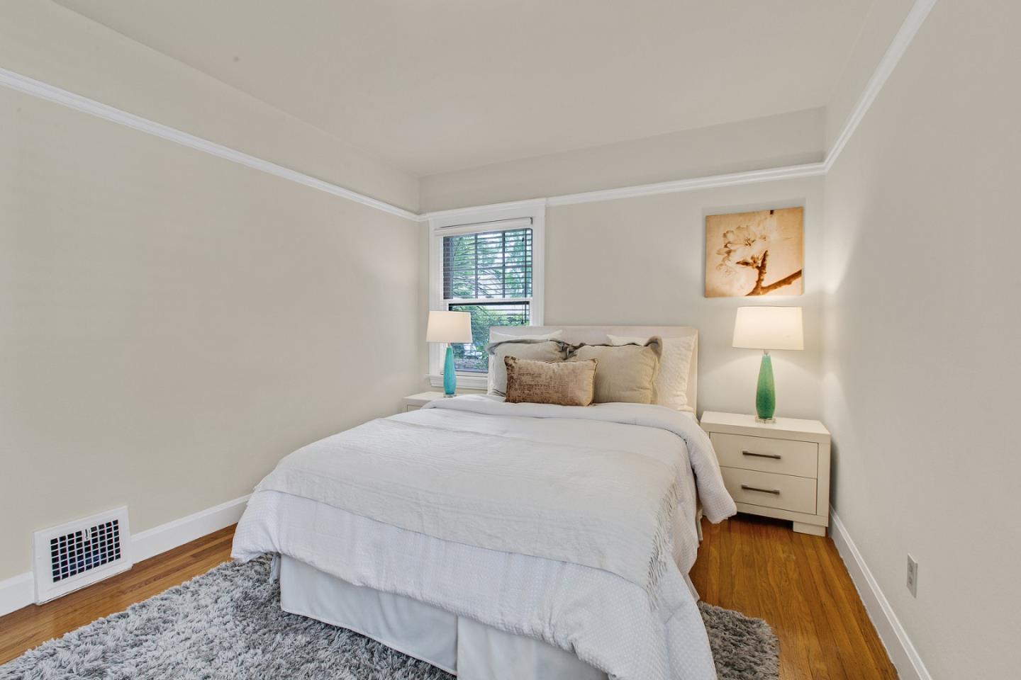 Detail Gallery Image 24 of 35 For 329 Pope St, Menlo Park,  CA 94025 - 3 Beds | 2 Baths