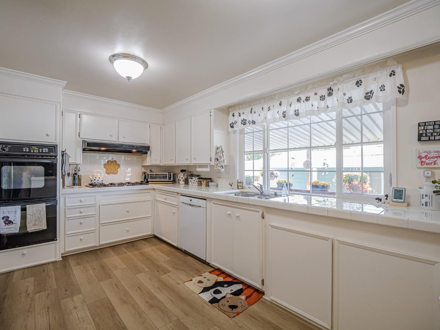 Detail Gallery Image 12 of 47 For 2435 Felt St #38,  Santa Cruz,  CA 95062 - 2 Beds | 2 Baths