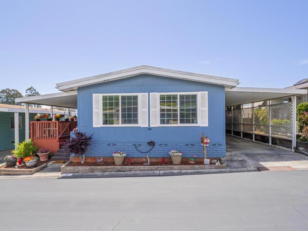 Detail Gallery Image 2 of 47 For 2435 Felt St #38,  Santa Cruz,  CA 95062 - 2 Beds | 2 Baths