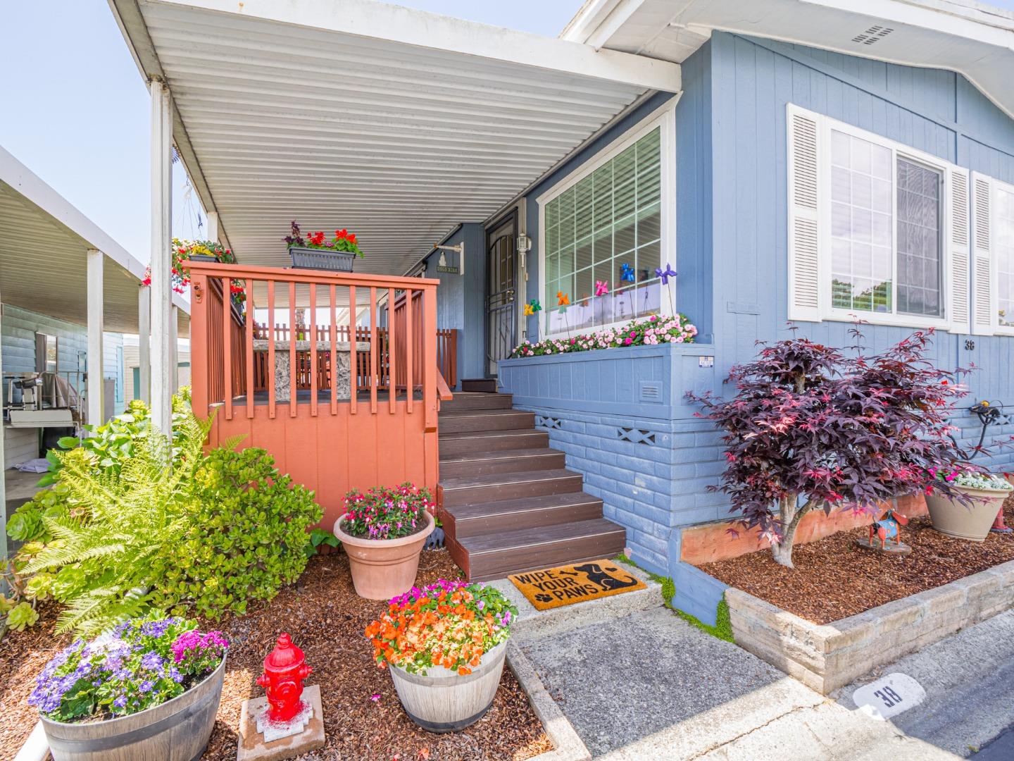 Detail Gallery Image 3 of 47 For 2435 Felt St #38,  Santa Cruz,  CA 95062 - 2 Beds | 2 Baths