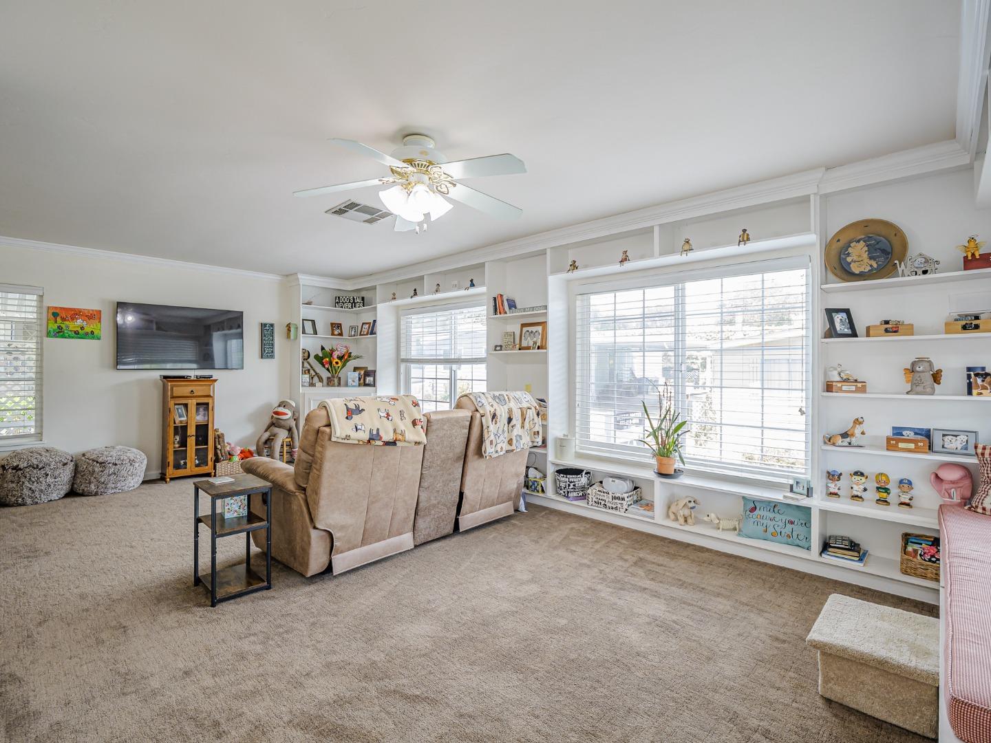Detail Gallery Image 6 of 47 For 2435 Felt St #38,  Santa Cruz,  CA 95062 - 2 Beds | 2 Baths