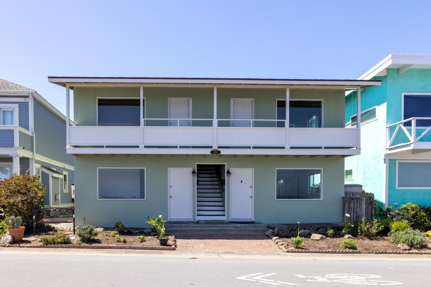 Detail Gallery Image 1 of 10 For 813 Ocean View Blvd, Pacific Grove,  CA 93950 - 5 Beds | 4 Baths