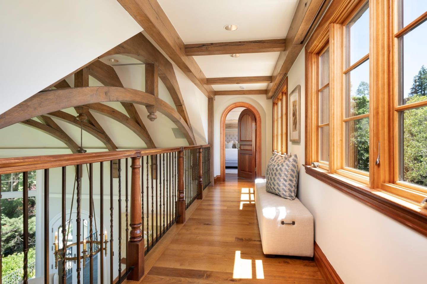 Detail Gallery Image 16 of 49 For 30 Drayton Rd, Hillsborough,  CA 94010 - 5 Beds | 4/3 Baths