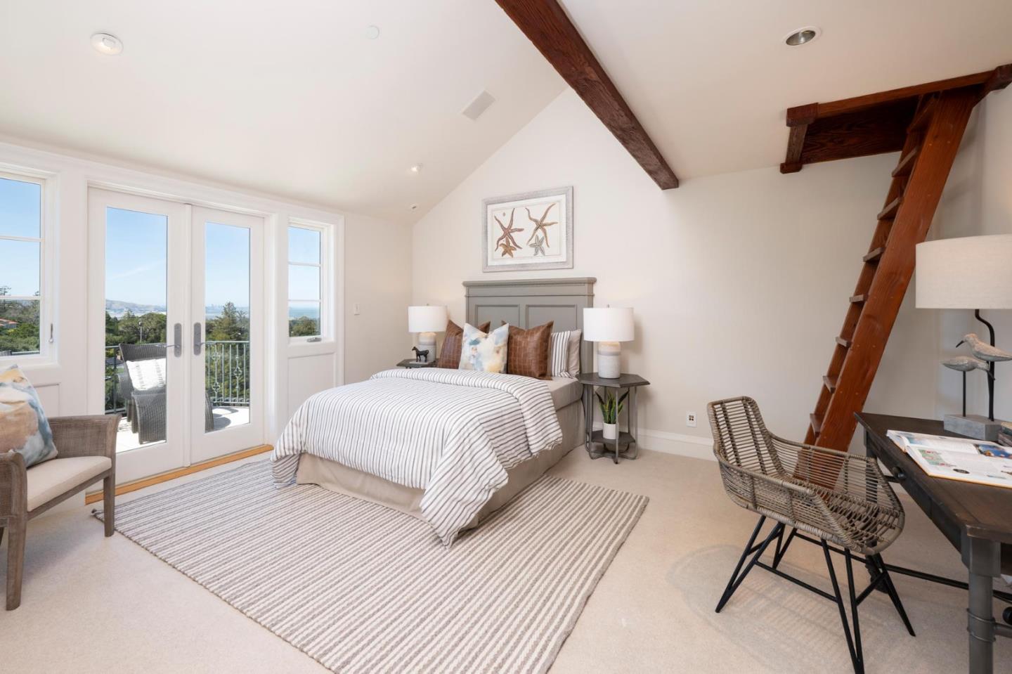 Detail Gallery Image 23 of 49 For 30 Drayton Rd, Hillsborough,  CA 94010 - 5 Beds | 4/3 Baths