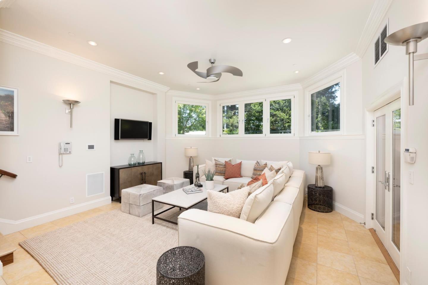 Detail Gallery Image 28 of 49 For 30 Drayton Rd, Hillsborough,  CA 94010 - 5 Beds | 4/3 Baths