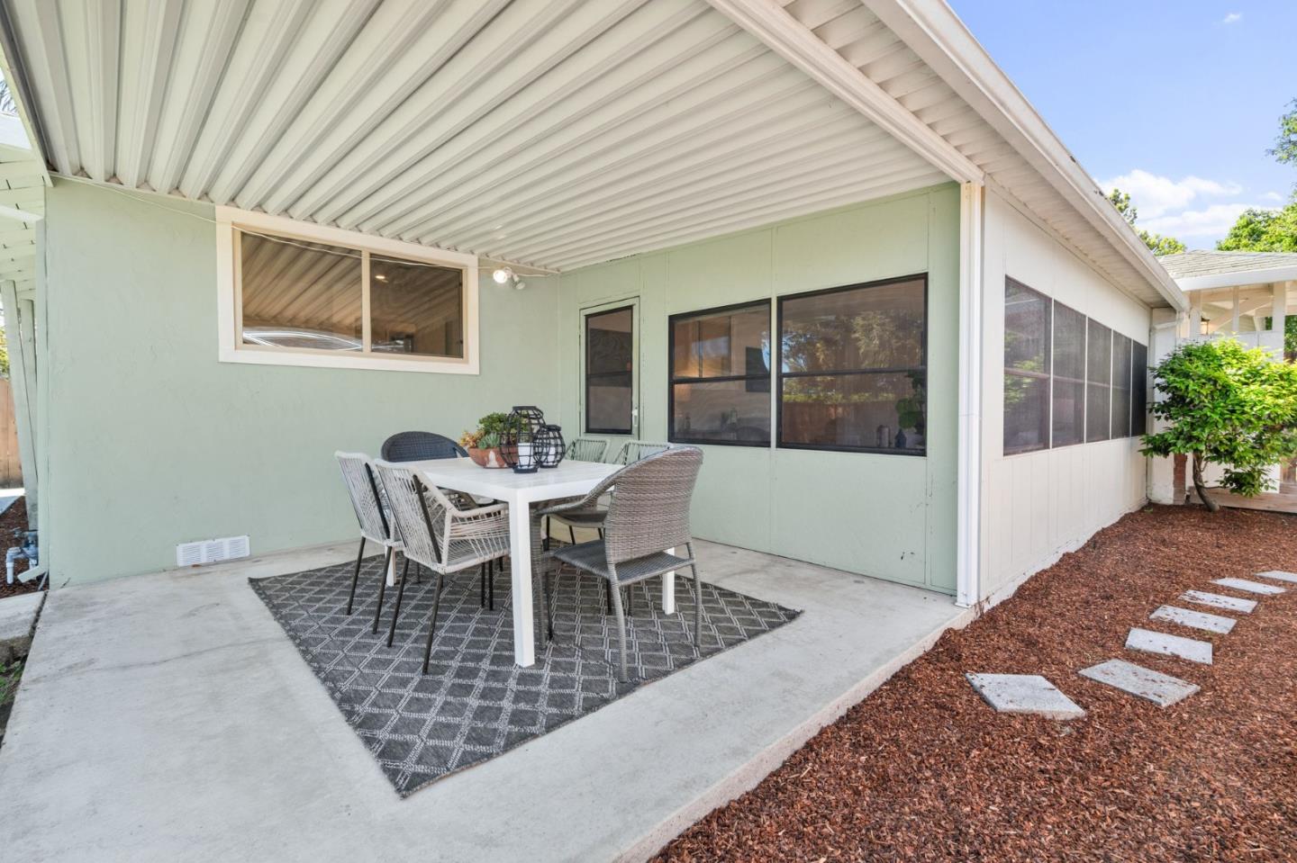 Detail Gallery Image 26 of 28 For 291 Alturas Ave, Sunnyvale,  CA 94085 - 3 Beds | 2 Baths