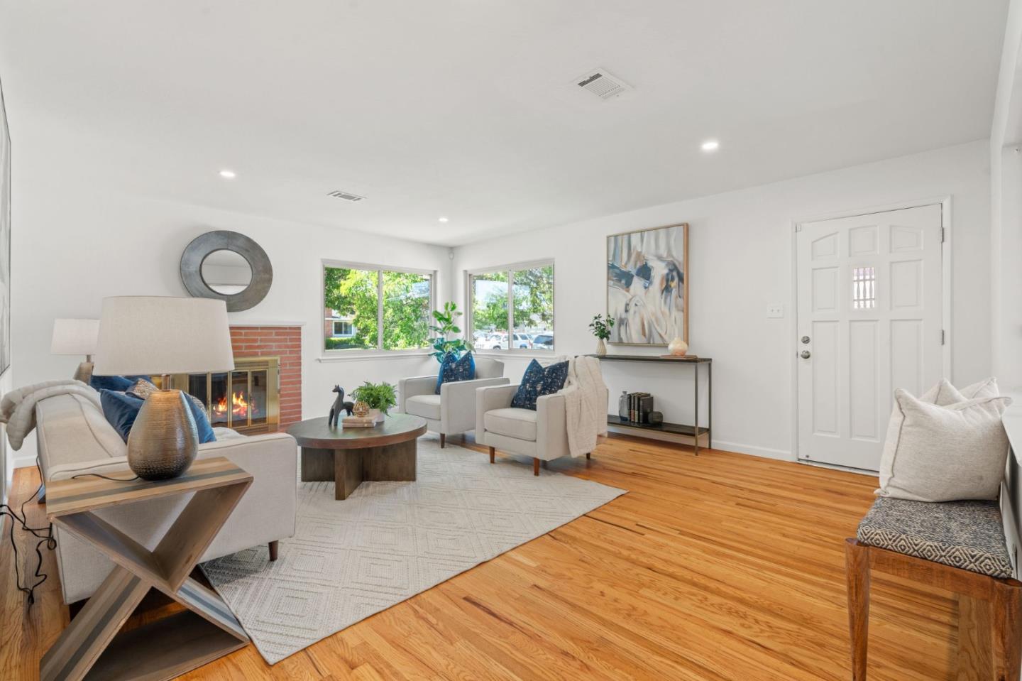 Detail Gallery Image 6 of 28 For 291 Alturas Ave, Sunnyvale,  CA 94085 - 3 Beds | 2 Baths